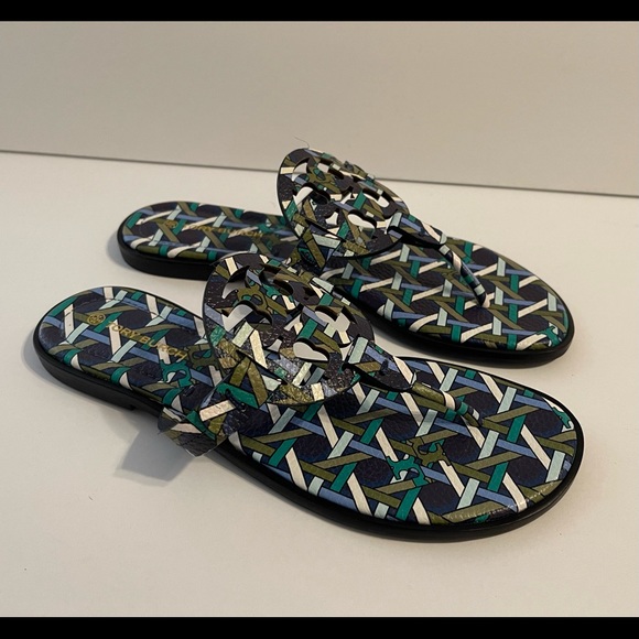 Tory Burch Millers Sandals Navy Basket -Weave Logo Green  7 🩴💚🤍 - Picture 5 of 12